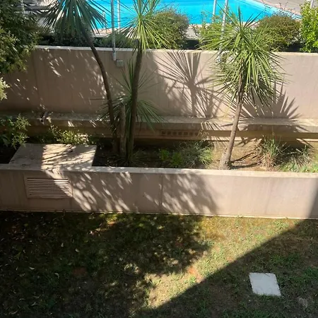 Piscine Plages A 100 M, Palais Des Festivals A 15mn A Pied Dans La Banane Cannes