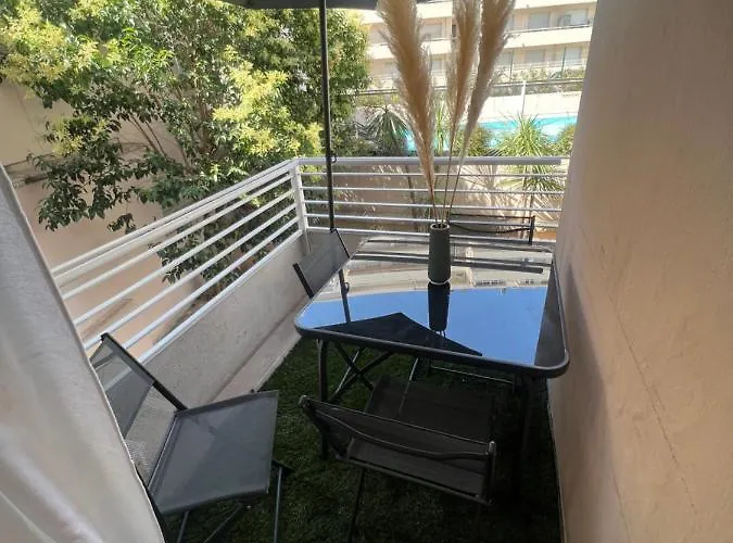 Piscine Plages à 100 M, Palais Des Festivals à 15mn à Pied Dans La Banane Apartamento